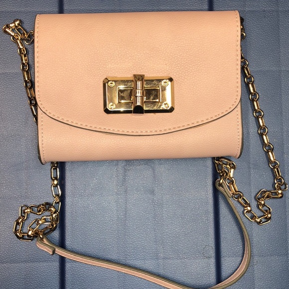 *SOLD* Nude crossbody bag - Picture 1 of 1